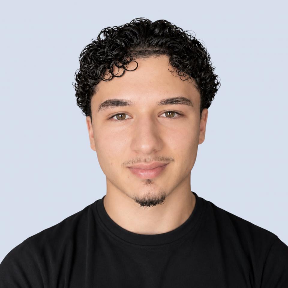 Khan Demirhan - Bild